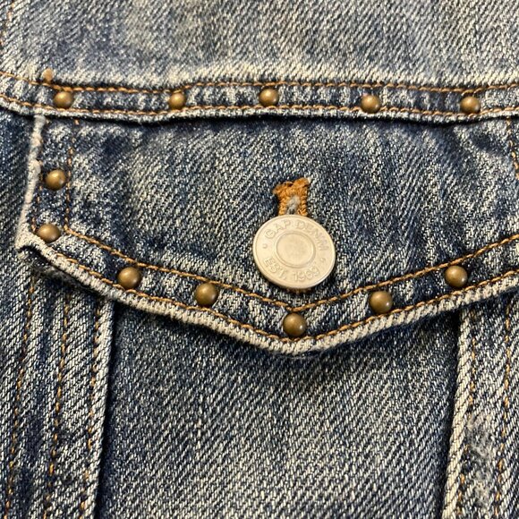 Gap 1969 Women's Iconic Jean Jacket Edgy Metal Studs, Classic Medium Fade, Large - Picture 10 of 15
